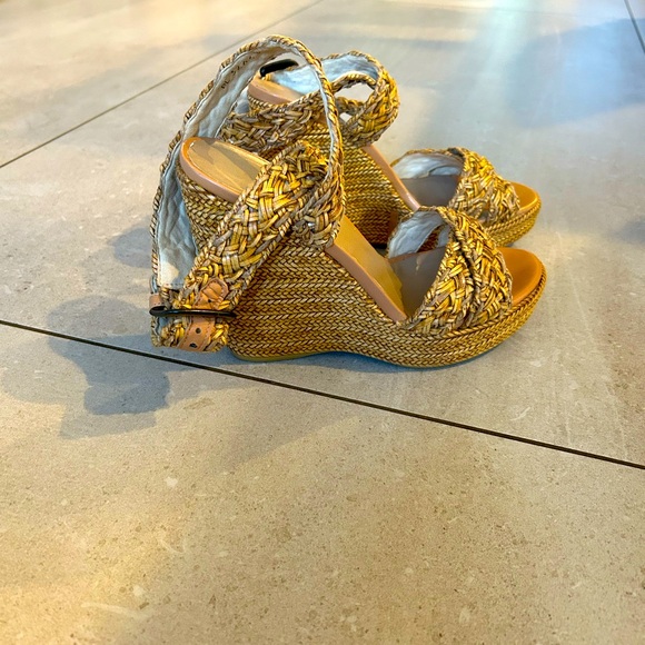 Stuart Weitzman wedge - Picture 1 of 5